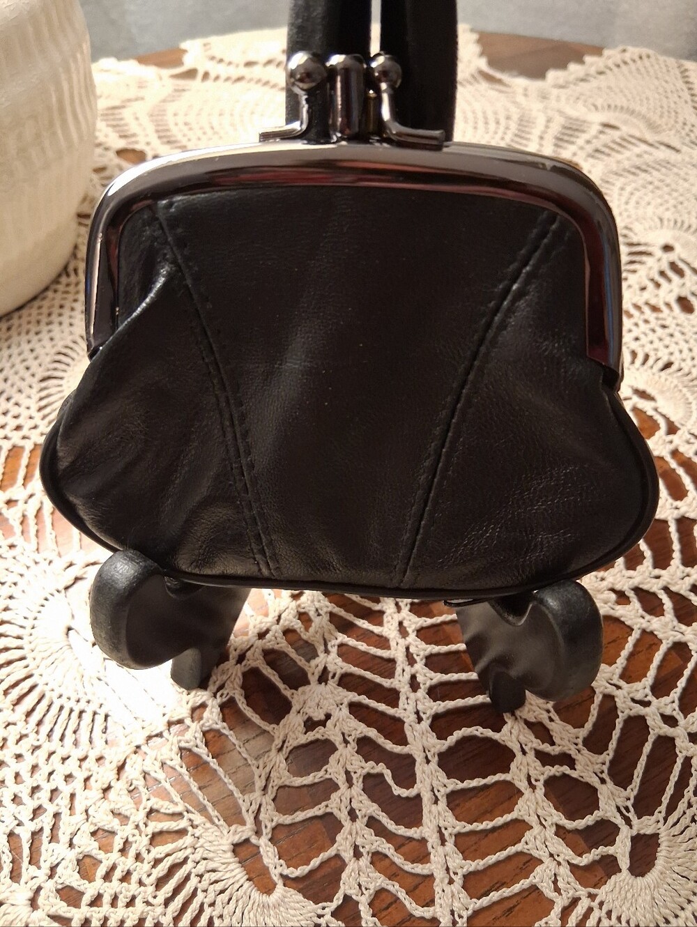 Classic Black Vegan Leather Kiss-Lock Women’s Coin Purse